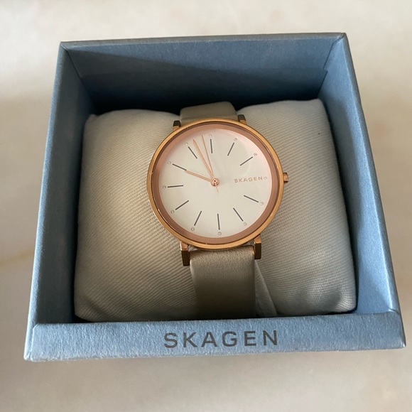 Skagen Hald Three-Hand Watch with Leather Strap - Picture 2 of 6